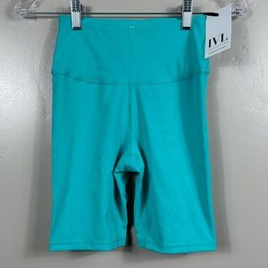 NWT IVL Collection Womens Hydrasculpt Bike Short Ceramic Blue Size 4